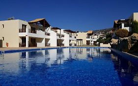 Top Floor 2 Bedroom Apartment E101, 3 Pools, Sea View, Free Wifi
