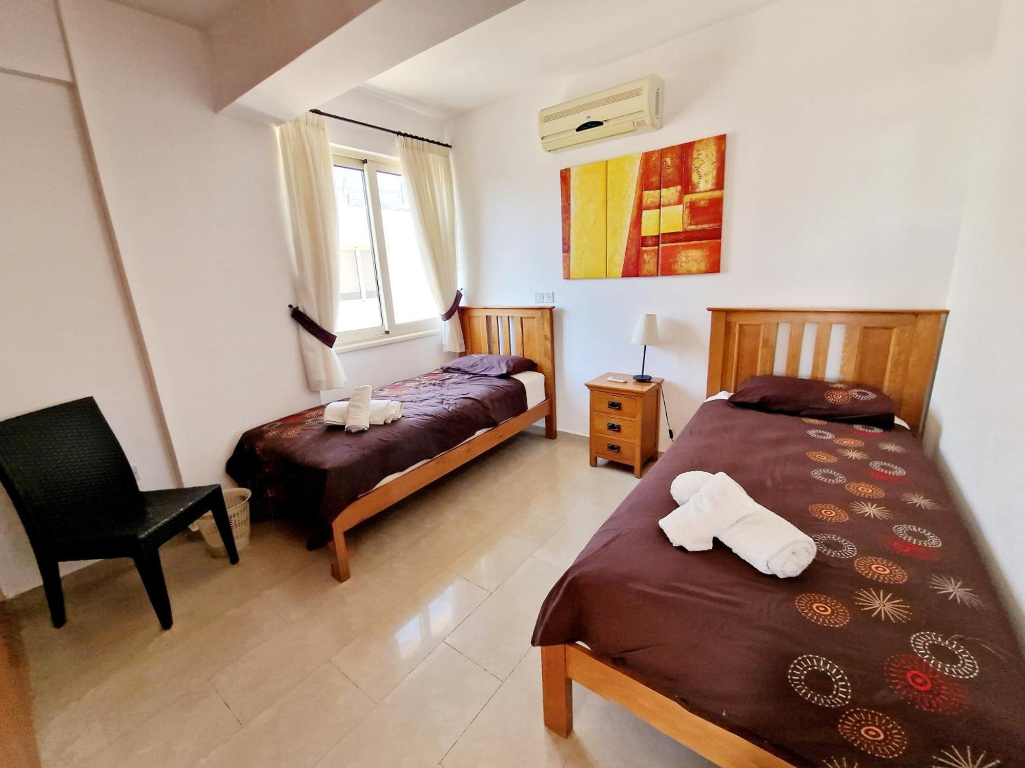 Top Floor 2 Bedroom Apartment E101, 3 Pools, Sea View, Free Wifi Peyia Exterior photo